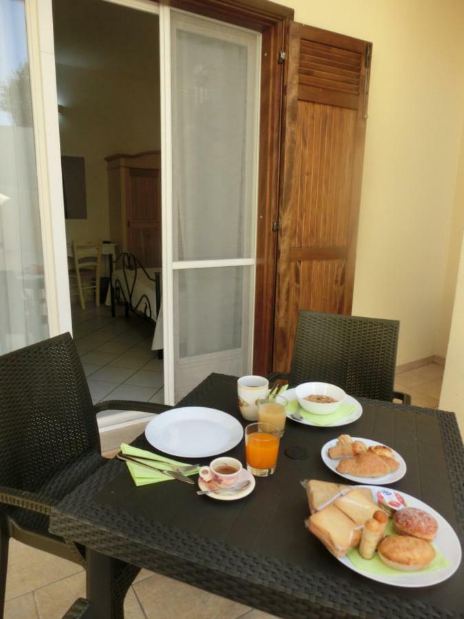 B&B Villa 16 Pini Lecce Bagian luar foto
