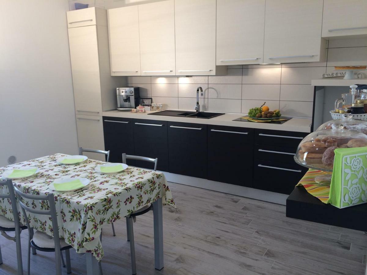 B&B Villa 16 Pini Lecce Bagian luar foto