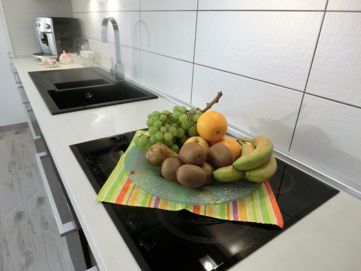 B&B Villa 16 Pini Lecce Bagian luar foto